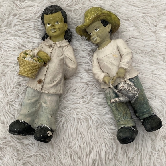 Old figures farming couple